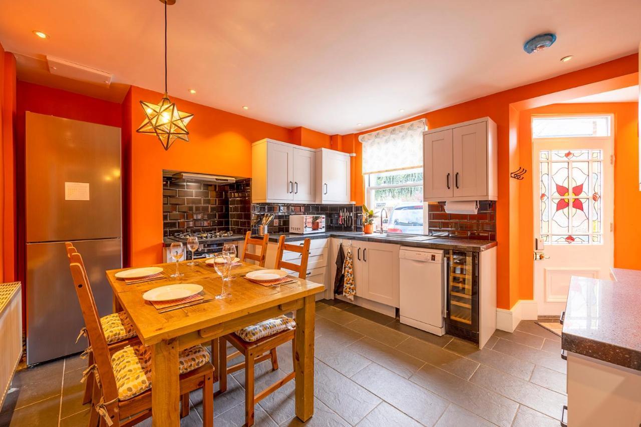 Luxury Central Home - Parking & Ev Point, Superking Bed Canterbury Bagian luar foto