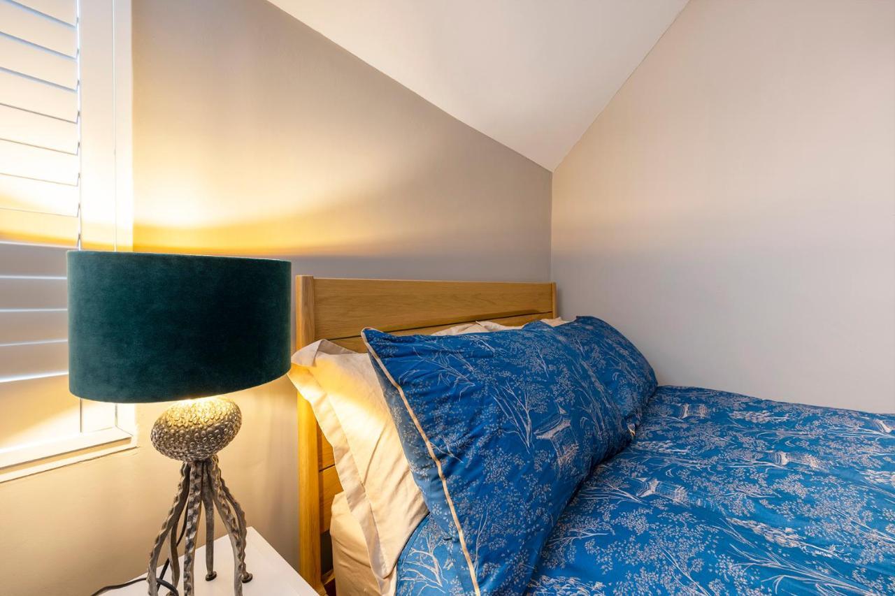 Luxury Central Home - Parking & Ev Point, Superking Bed Canterbury Bagian luar foto