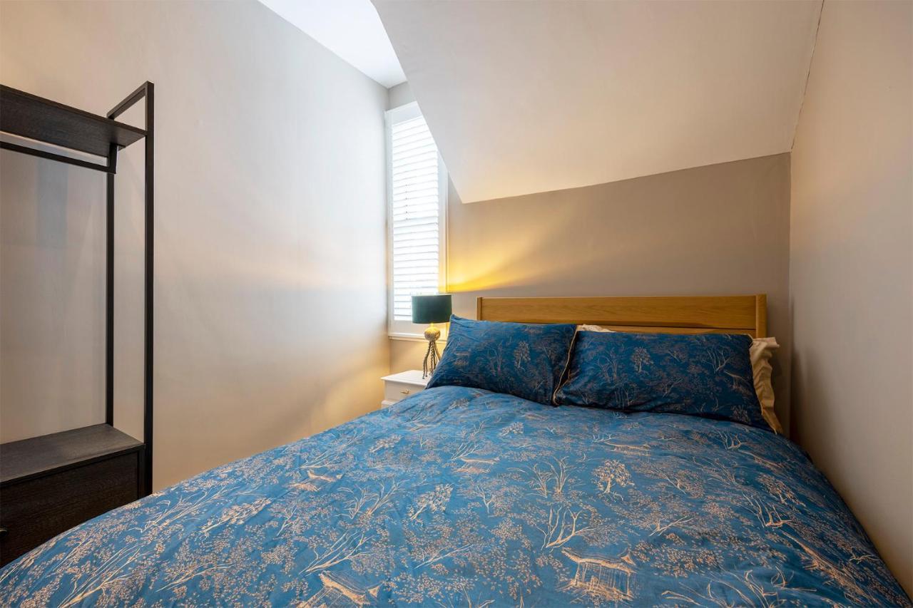 Luxury Central Home - Parking & Ev Point, Superking Bed Canterbury Bagian luar foto
