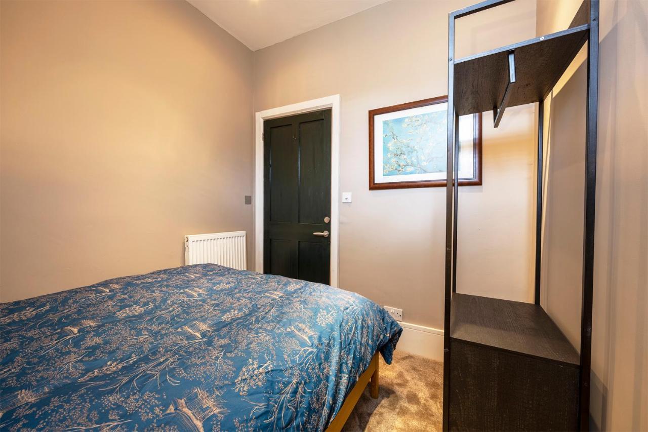 Luxury Central Home - Parking & Ev Point, Superking Bed Canterbury Bagian luar foto